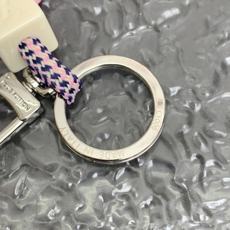 Louis Vuitton Keychains Lightweight 266227