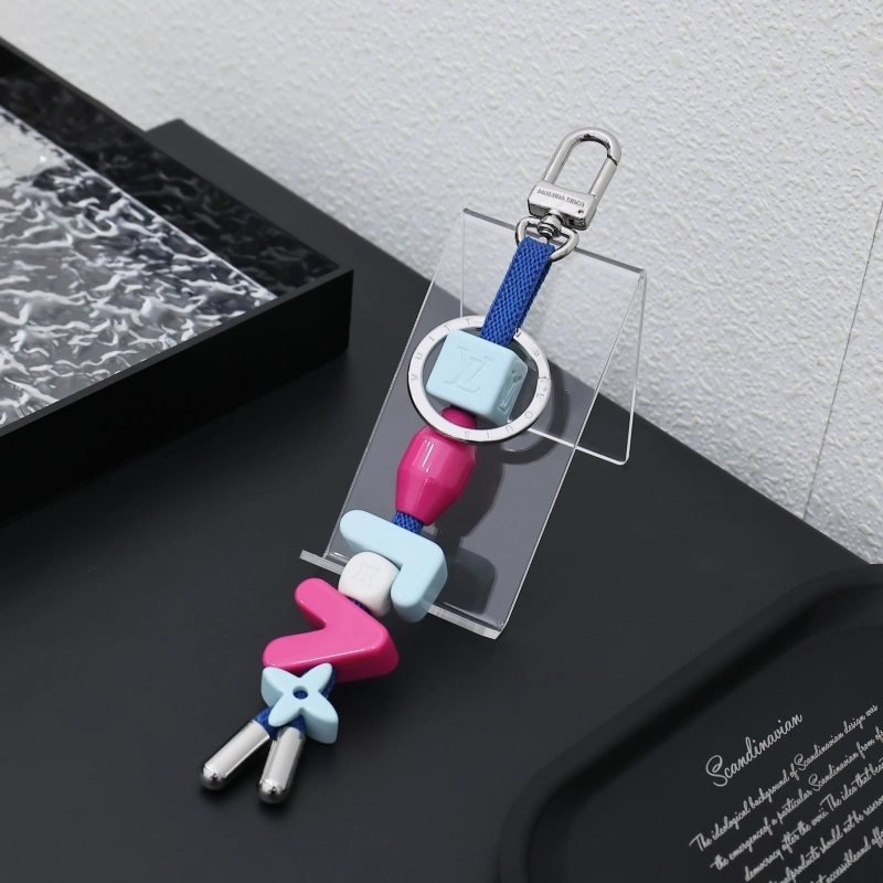 Chic Louis Vuitton Keychains 266216