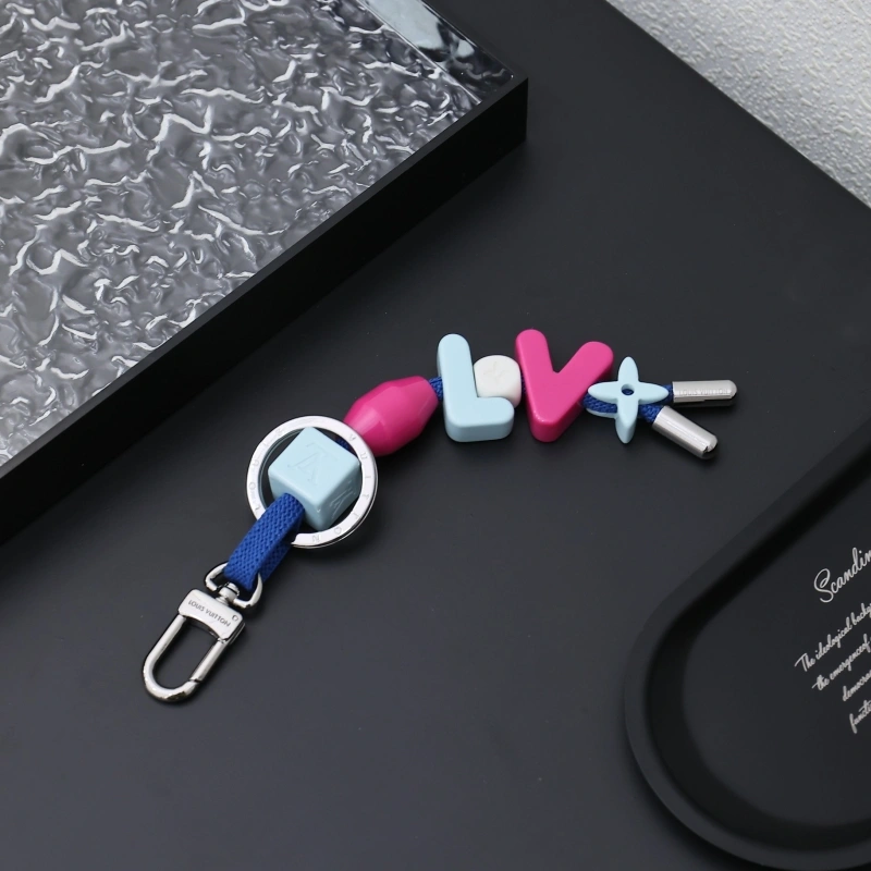 Chic Louis Vuitton Keychains 266216