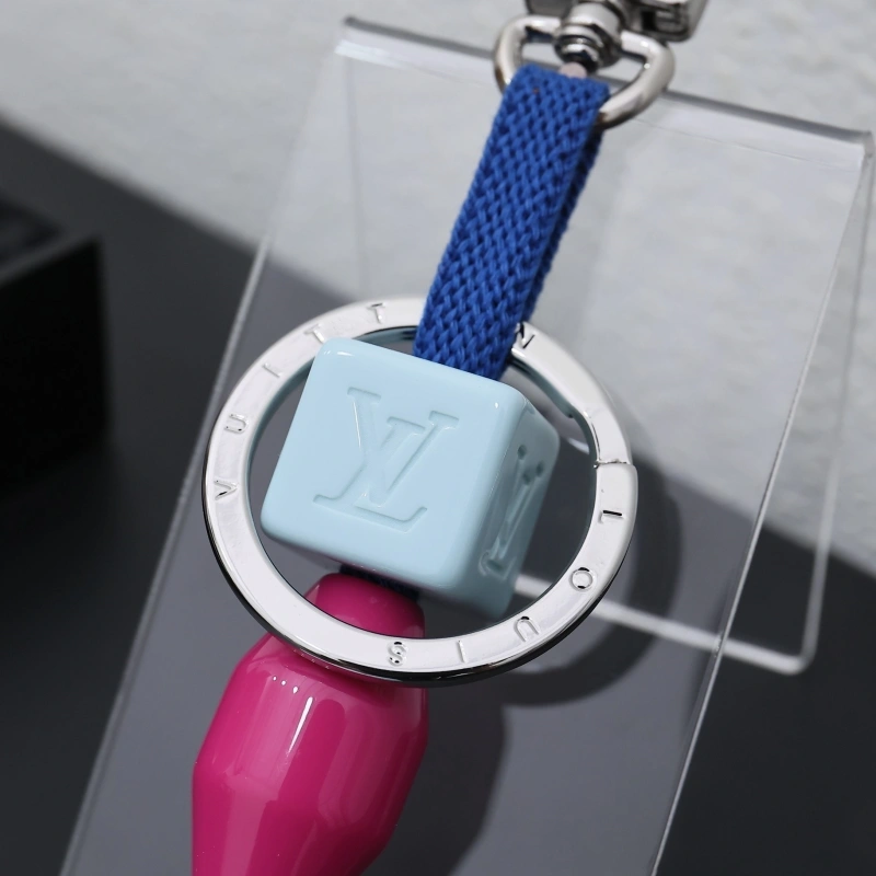 Chic Louis Vuitton Keychains 266216