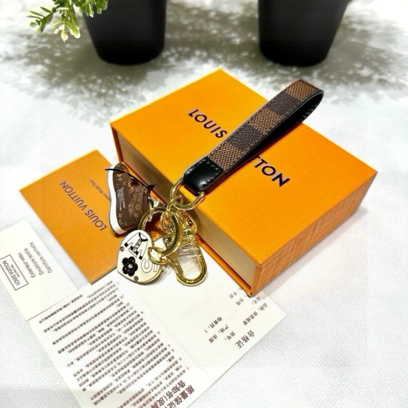 Chic Louis Vuitton Keychains 266208