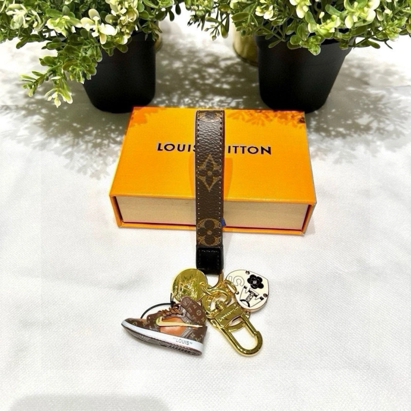Louis Vuitton Keychains Resilient 266210