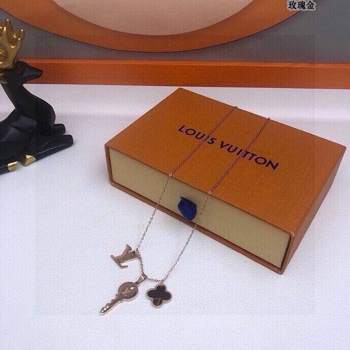 HighPerformance Louis Vuitton Keychains 266211