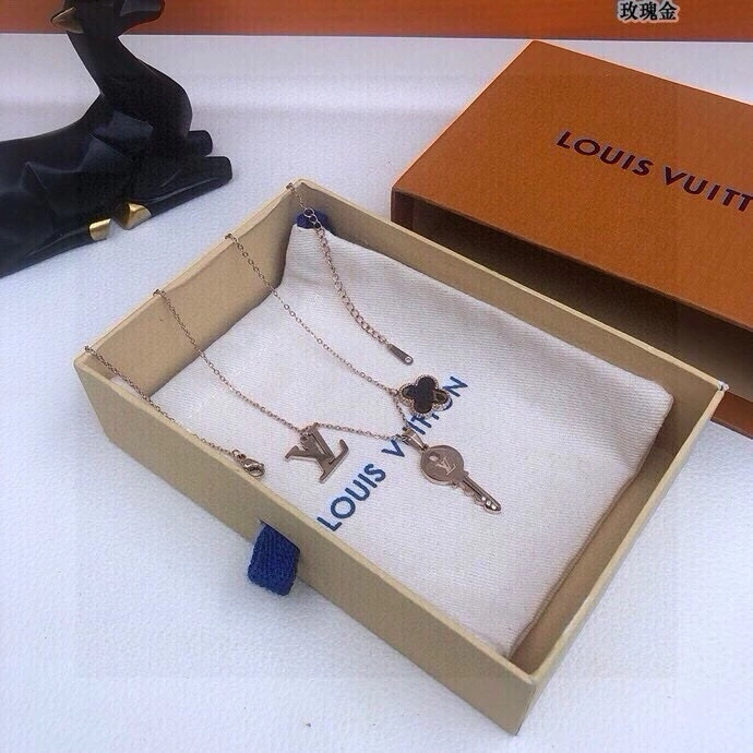 HighPerformance Louis Vuitton Keychains 266211