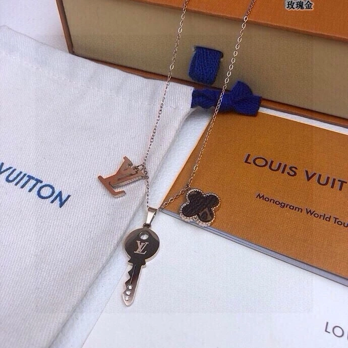 HighPerformance Louis Vuitton Keychains 266211