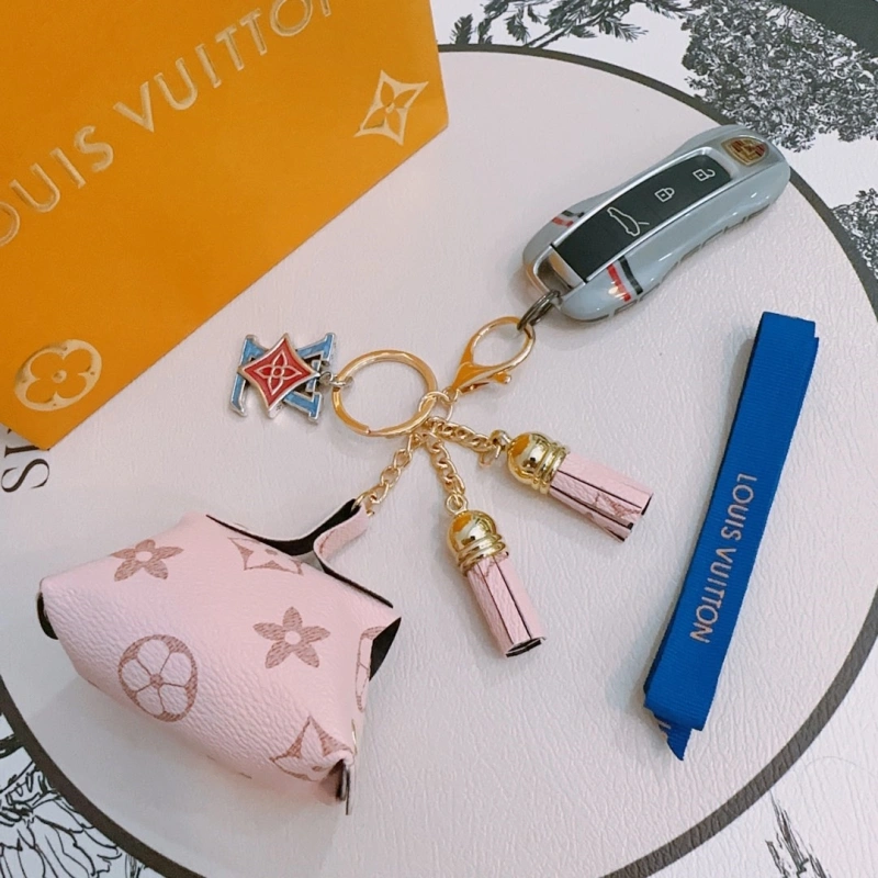 Louis Vuitton Keychains Supportive 266193