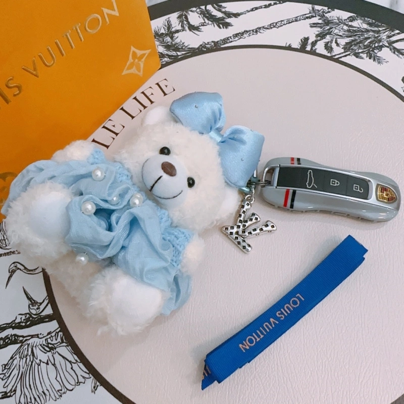 Louis Vuitton Keychains Snug 266185