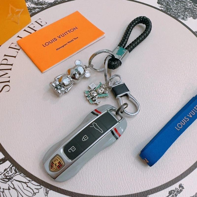 SmoothTexture Louis Vuitton Keychains 266178