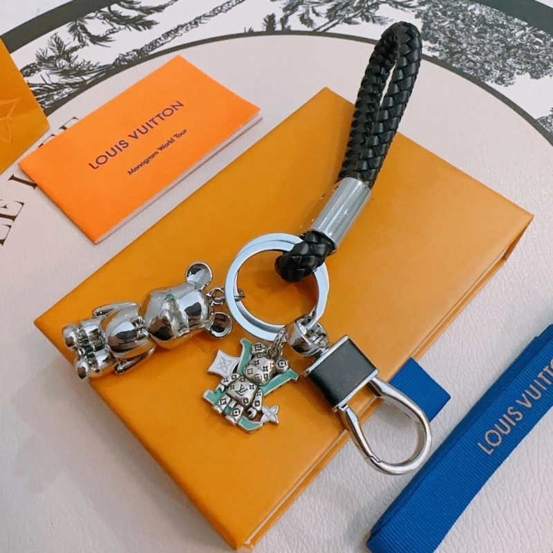 SmoothTexture Louis Vuitton Keychains 266178
