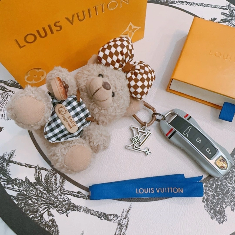 Louis Vuitton Keychains Minimalist 266169