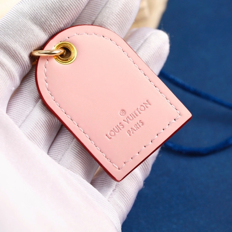 Louis Vuitton Keychains Supportive 266160