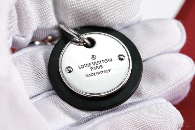 Chic Louis Vuitton Keychains 266158