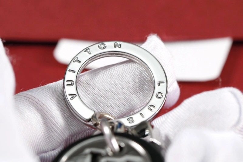 Chic Louis Vuitton Keychains 266158