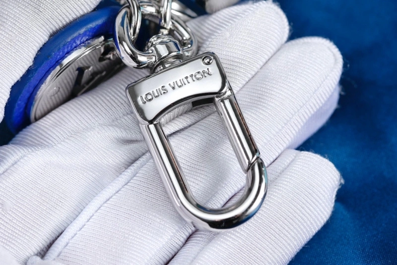 Louis Vuitton Keychains UrbanChic 266156