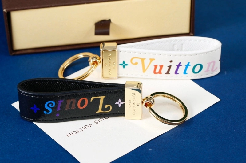 Louis Vuitton Keychains Sleek 266138