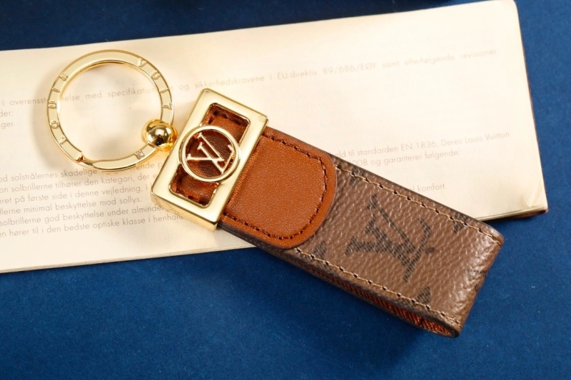 AllSeason Louis Vuitton Keychains 266140