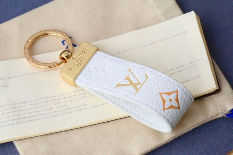 Neat Louis Vuitton Keychains 266130