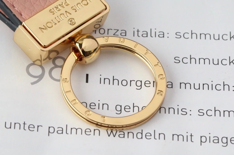 Louis Vuitton Keychains ComfortFit 266135