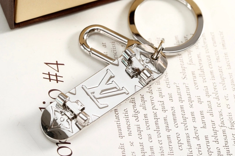Louis Vuitton Keychains Popular 266132
