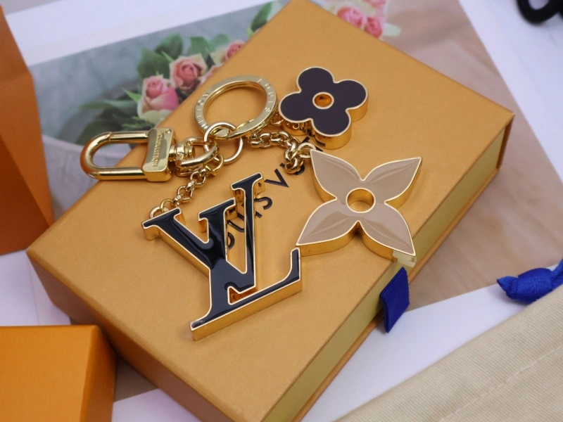 Thermal Louis Vuitton Keychains 266122