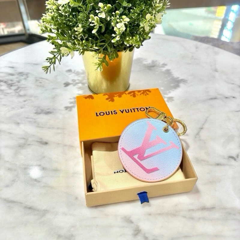 Louis Vuitton Keychains Youthful 266117
