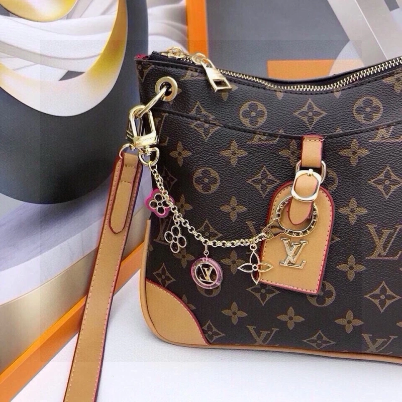 Louis Vuitton Keychains Cozy 266121
