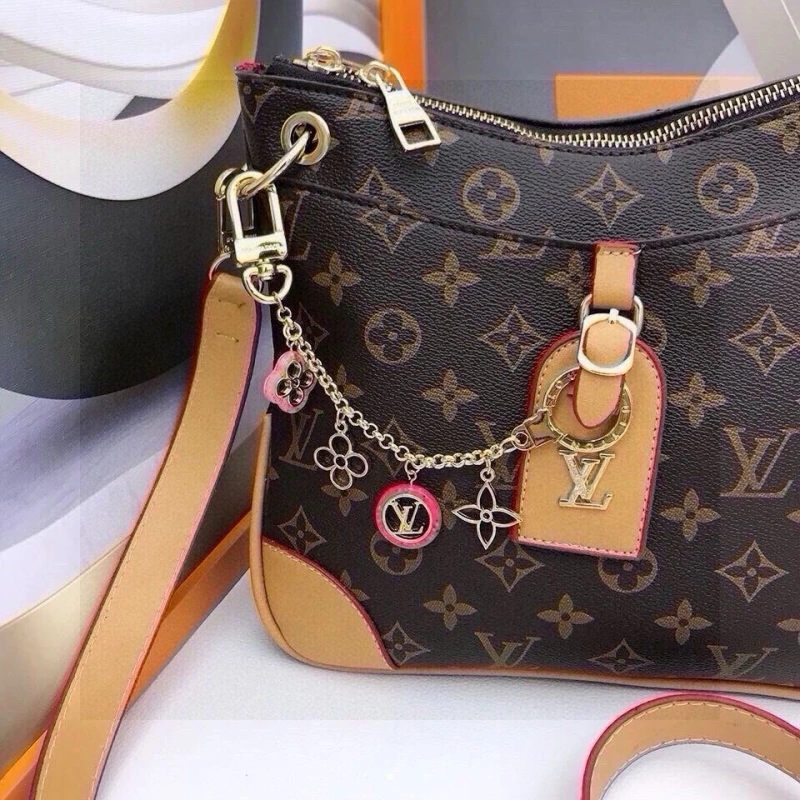 Modern Louis Vuitton Keychains 266113