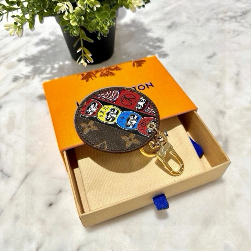 TechFriendly Louis Vuitton Keychains 266104
