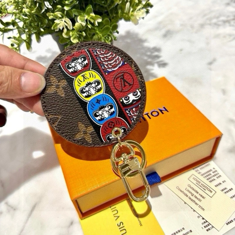 TechFriendly Louis Vuitton Keychains 266104