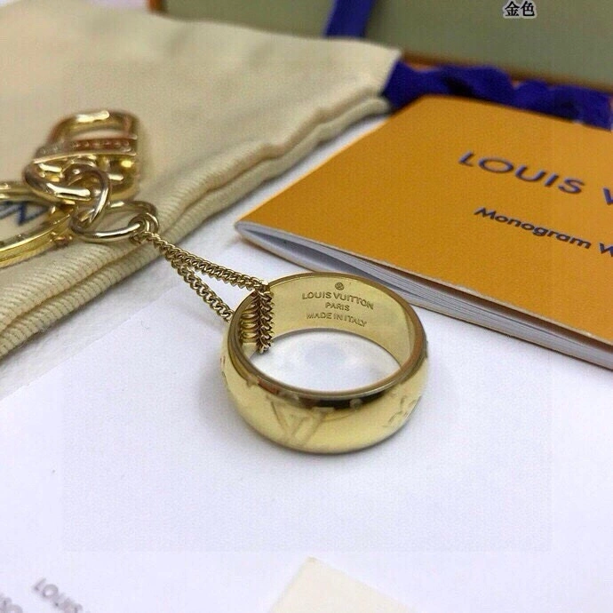 Louis Vuitton Keychains Premium 266102