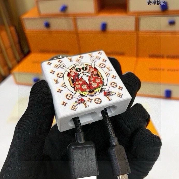 Casual Louis Vuitton Keychains 265556