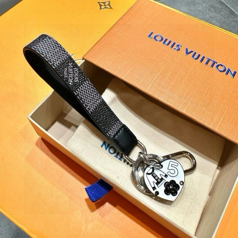 Packable Louis Vuitton Keychains 265559