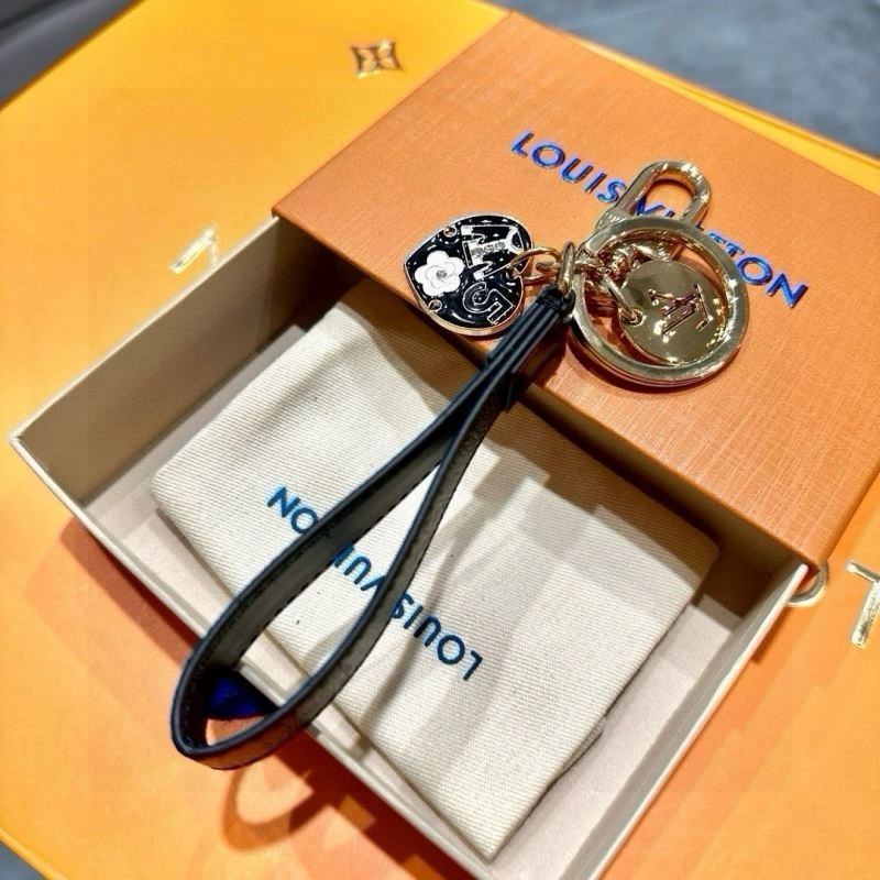 Versatile Louis Vuitton Keychains 265562