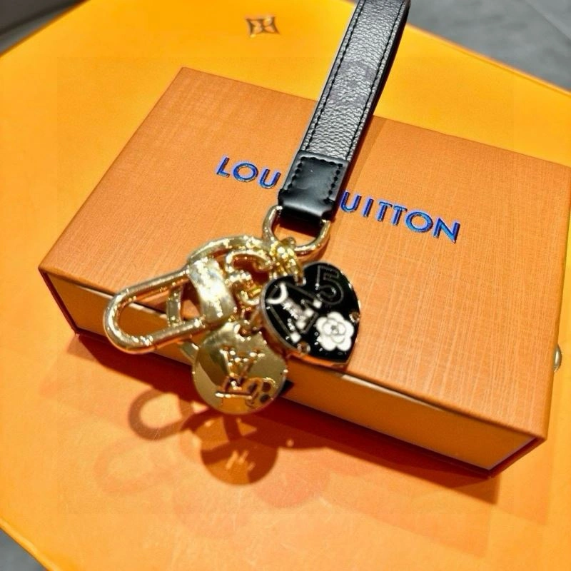 Versatile Louis Vuitton Keychains 265562