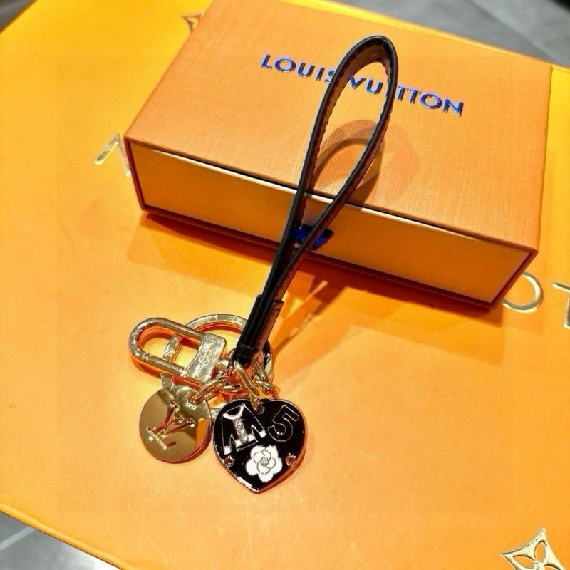 Versatile Louis Vuitton Keychains 265562