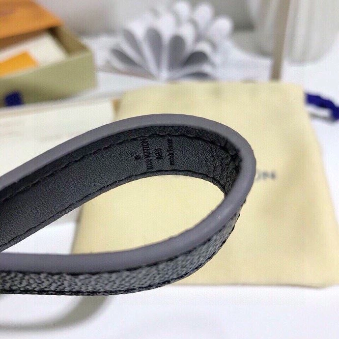 Louis Vuitton Keychains Minimalist 265544