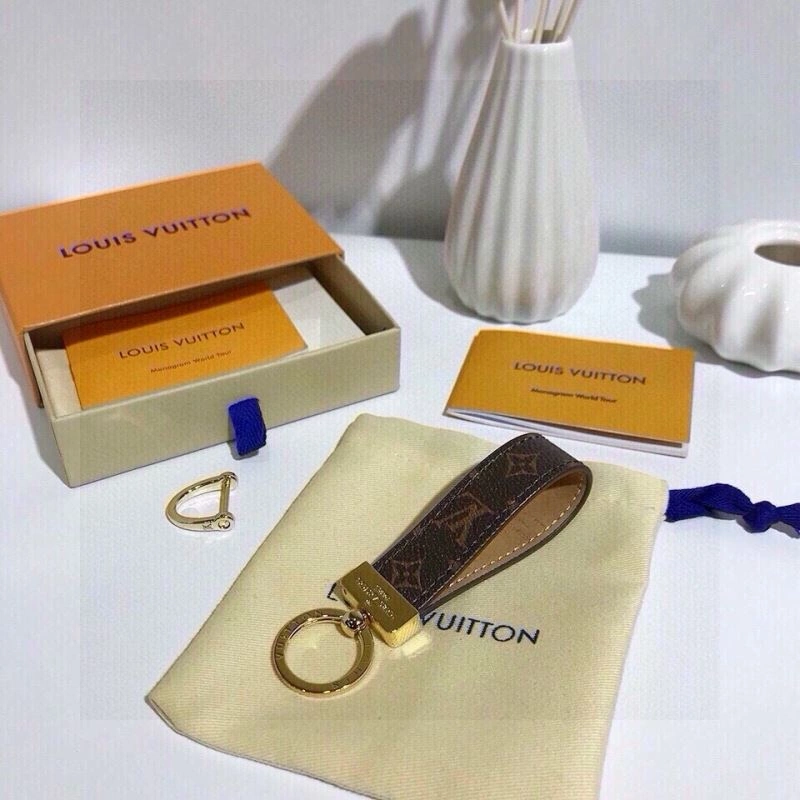 SmoothTexture Louis Vuitton Keychains 265545
