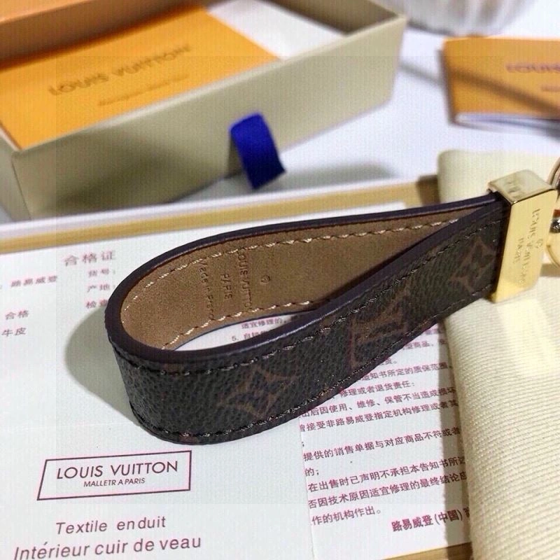 SmoothTexture Louis Vuitton Keychains 265545