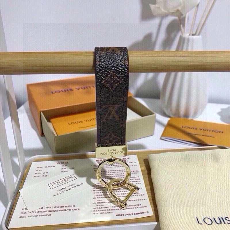 SmoothTexture Louis Vuitton Keychains 265545