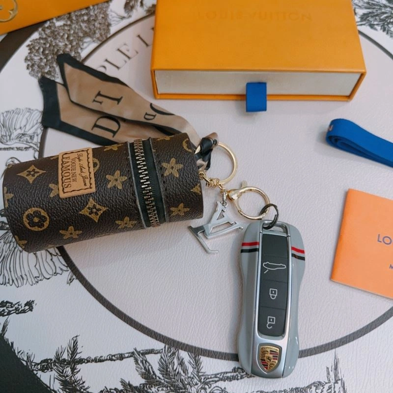 Minimalist Louis Vuitton Keychains 265493