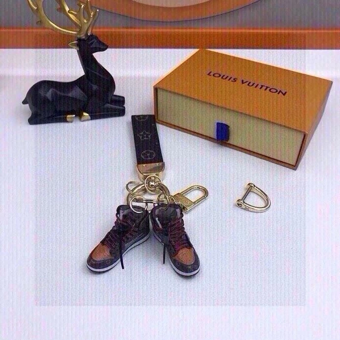 FreshLook Louis Vuitton Keychains 265511