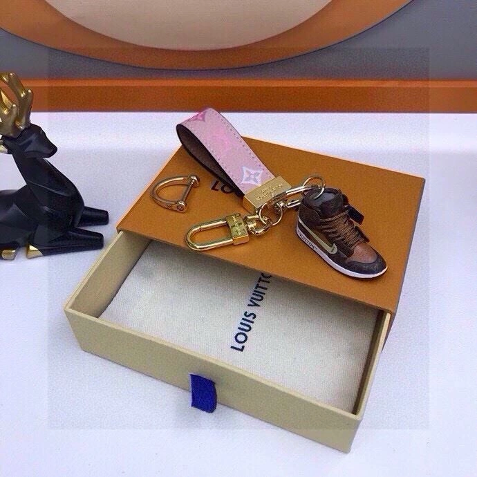 Louis Vuitton Keychains StreetReady 265476