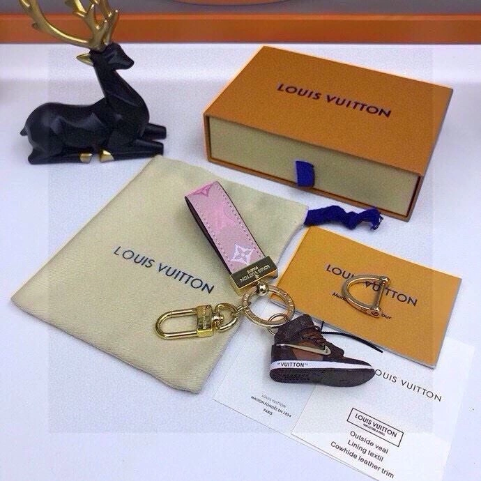 Louis Vuitton Keychains StreetReady 265476