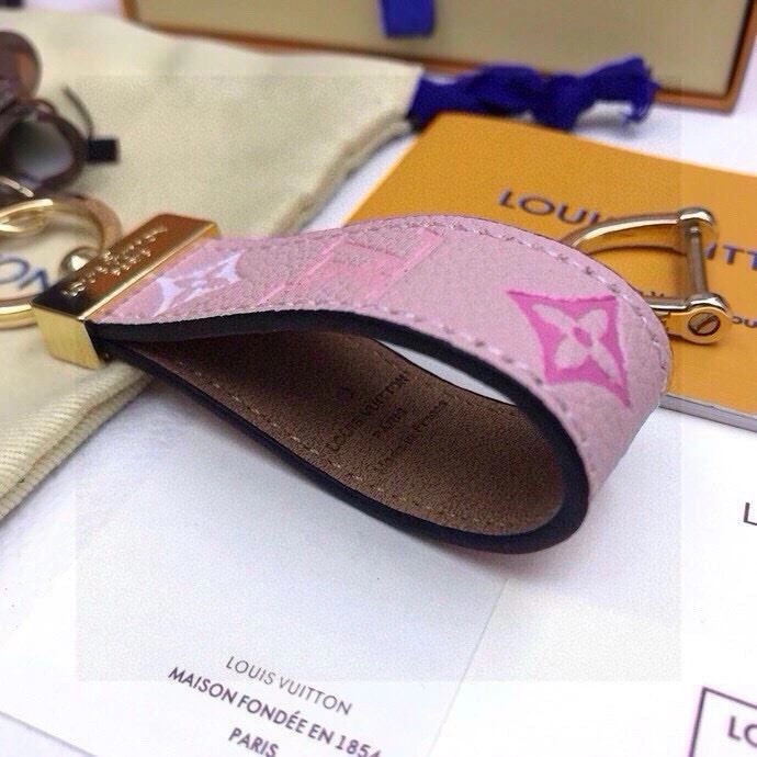 Louis Vuitton Keychains StreetReady 265476