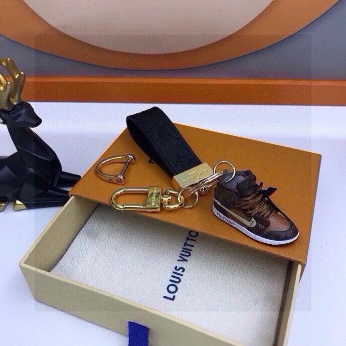 TimelessDesign Louis Vuitton Keychains 265463