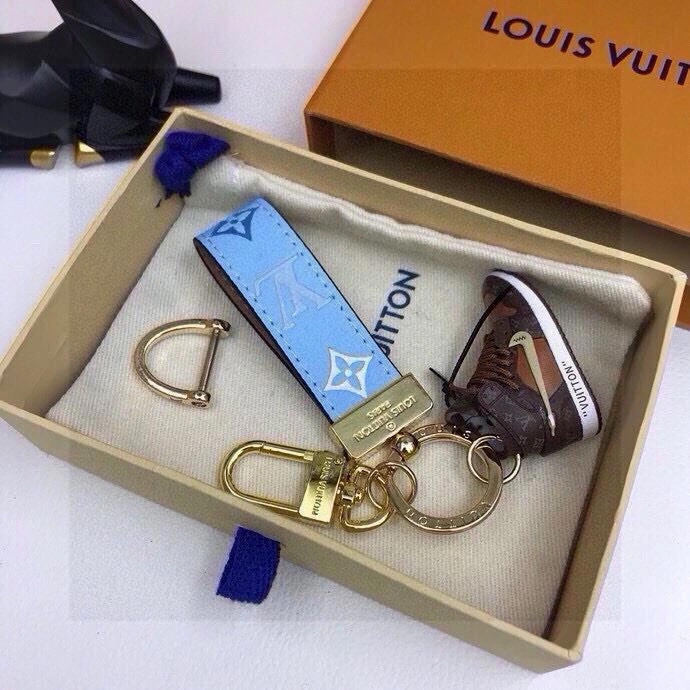 Louis Vuitton Keychains OnTrend 265459