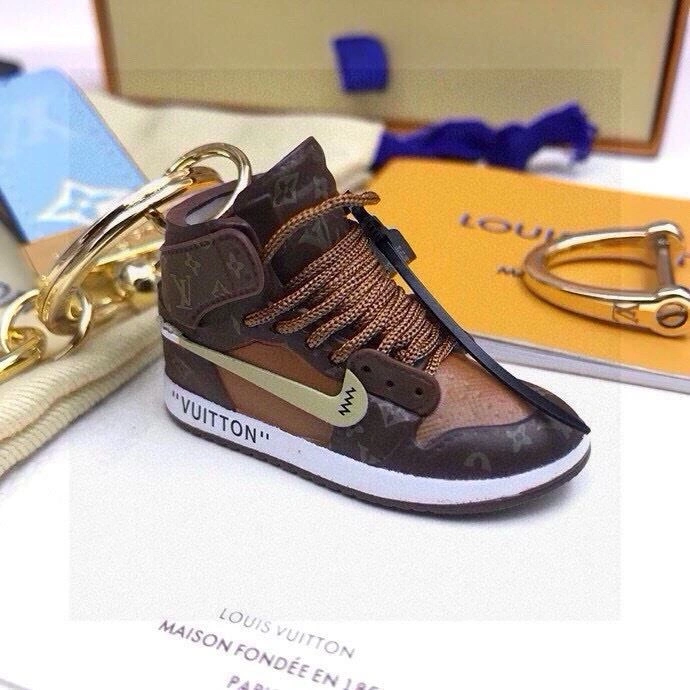 Louis Vuitton Keychains OnTrend 265459