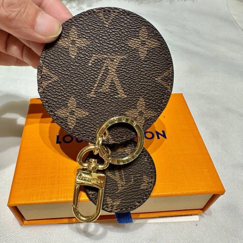 Louis Vuitton Keychains Trendy 265471