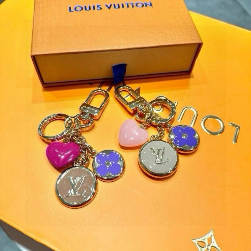 Compact Louis Vuitton Keychains 265475