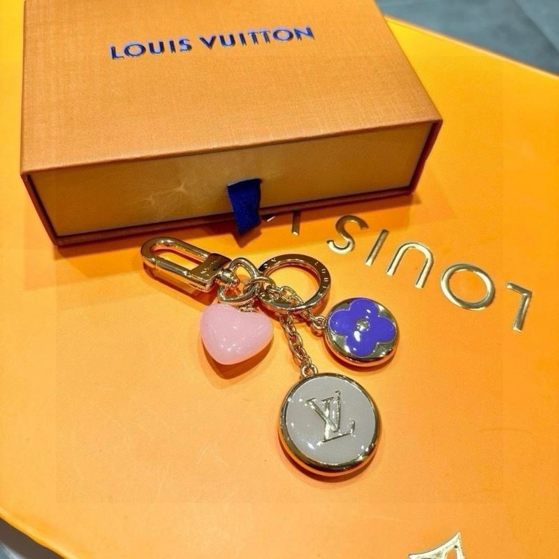 Compact Louis Vuitton Keychains 265475